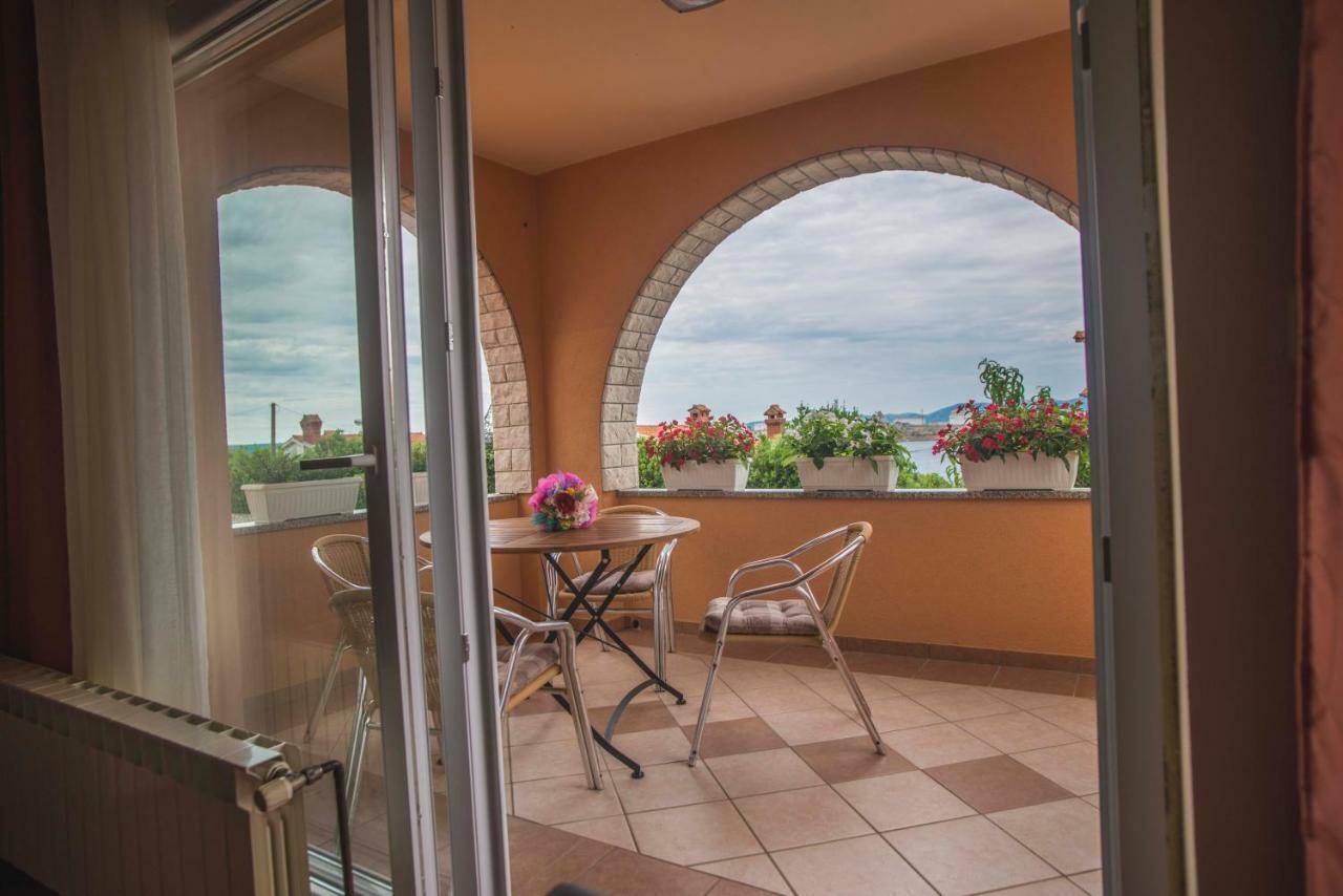 Apartman Lana Omišalj المظهر الخارجي الصورة